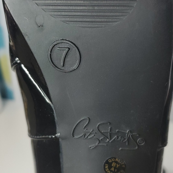 City Streets open toe platform Heels/Clutch - Picture 10 of 11